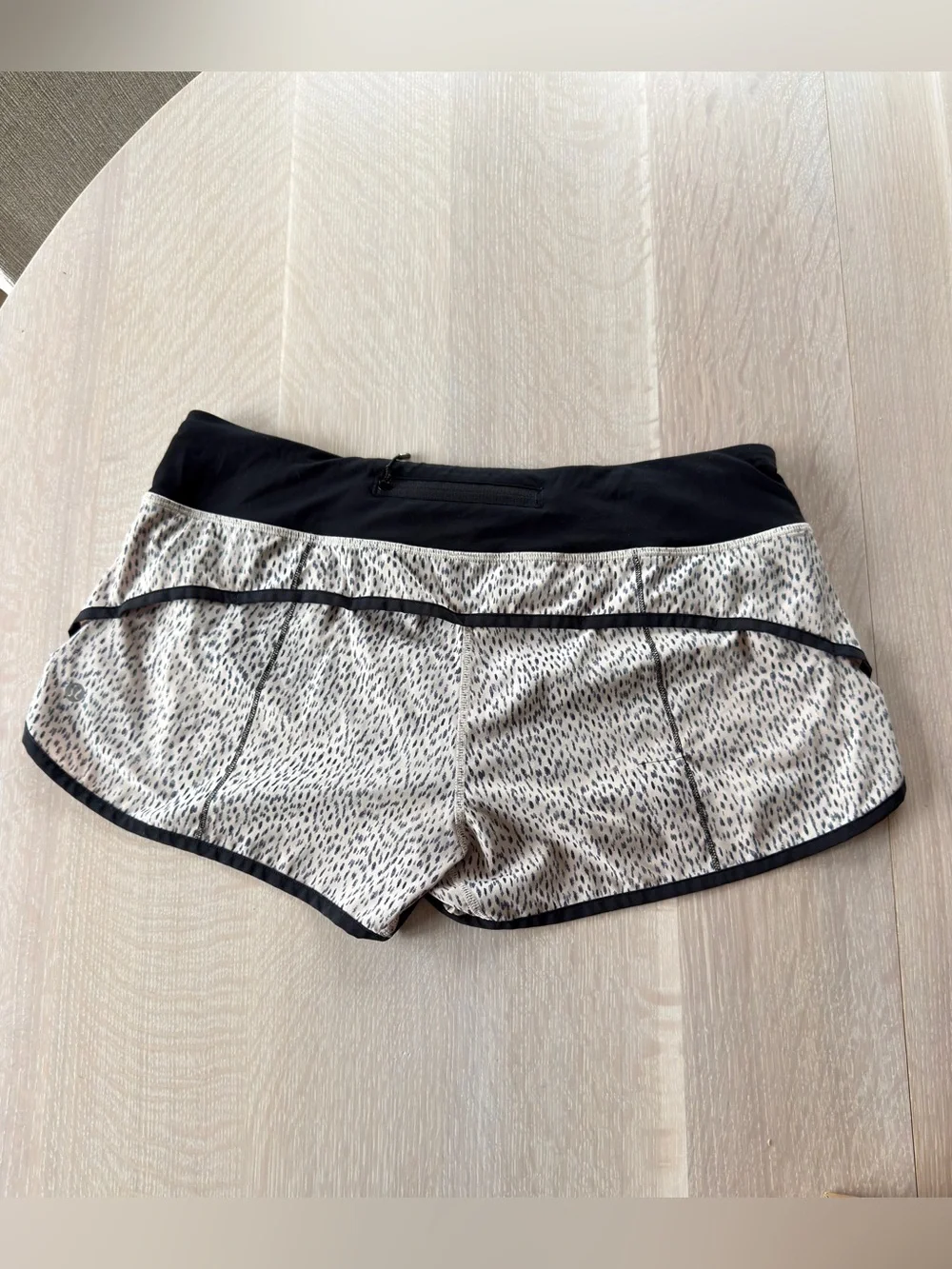 Lululemon Speed Up Low-Rise Lined Shorts 2.5